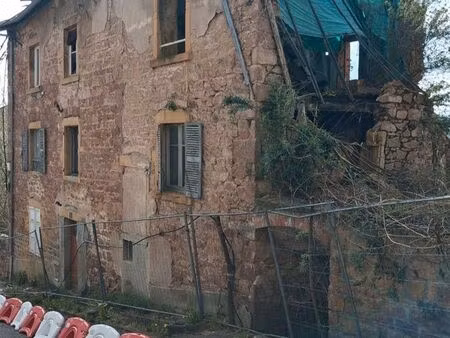 terrain constructible avec un immeuble sinistré a consolider arreté prefectoral toiture ch