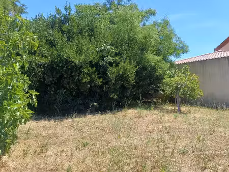 vente terrain 405 m² à la crau (83260)  280 000 €
