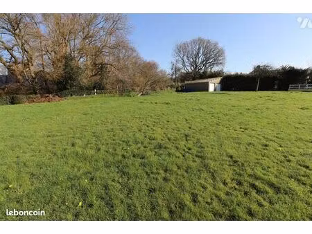 terrain 714 m² le vretot