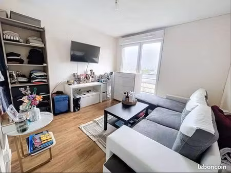 ce studio est au 4ème