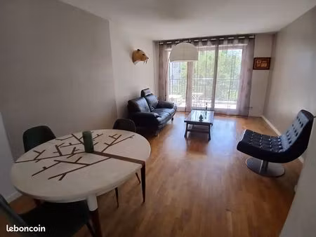 location meublée d'un t2 - charenton-le-pont (94)