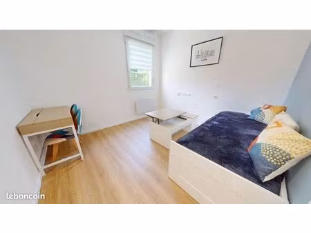 studio 1 pièce 19 m²