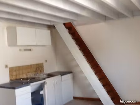 petit duplex proche gare ensait esaat lmde iutc lea