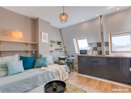 très beau studio meublé et confort