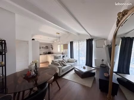 maison au cœur de la ville