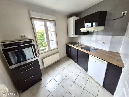 location appartement t2 centre ville 2ème étage