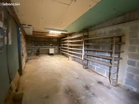 box | garage