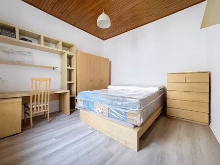 appartement à louer avec 2 chambres   ixelles (rbw19636)