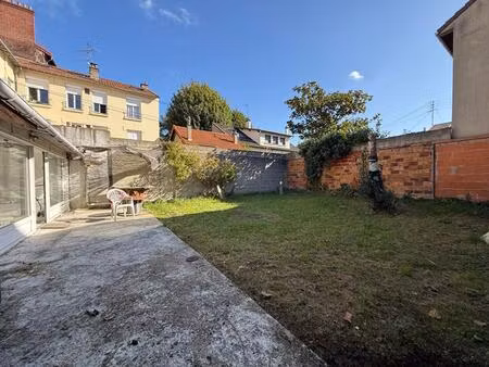 immeuble cachan 8 pièce(s) 175.02 m2