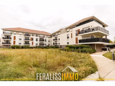 bel appartement 3 pièces avec jardin et parking