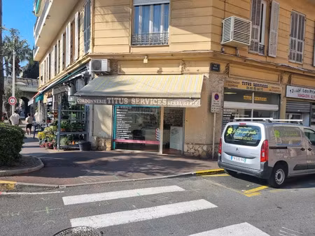 vente locaux professionnels 1 pièce 26 m² à antibes (06600)  175 000 €