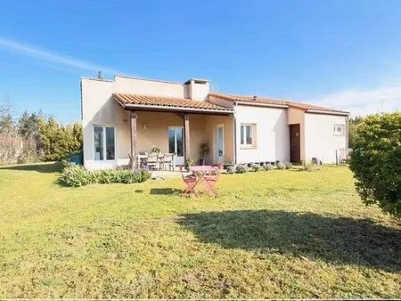 maison individuelle de plain-pied  3 chambres