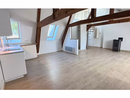 location appartement  m² t-4 à saint-quentin  895 €