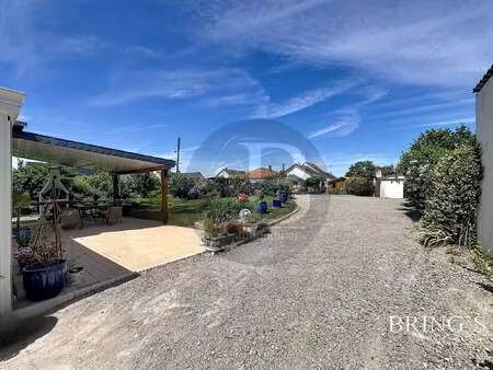 vente maison à châteaubriant renac (44110) : à vendre / 137m² châteaubriant renac