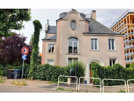 location maison  403 m² t-17 à strasbourg  5 700 €