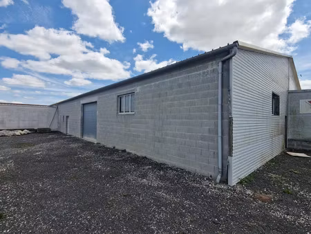 vente immeuble 1 pièce 250 m² à saint-jean-d'angély (17400)  125 000 €
