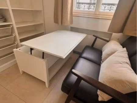 petit studio + mezzanine entièrement refait à neuf