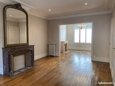 maison 6 pièces 212 m²