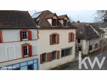 immeuble 307 m² bellenaves