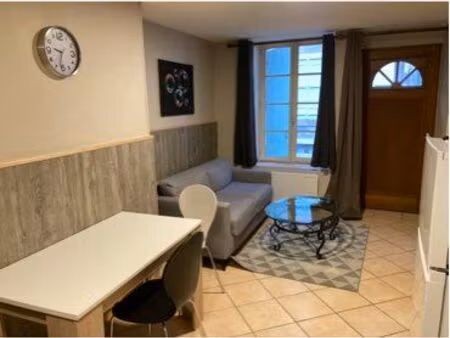 f2 duplex meublé – 33 49 m² – centre-ville de moulins – disponible au 1er juillet