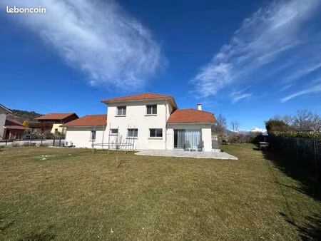 maison 4 pièces 120 m²