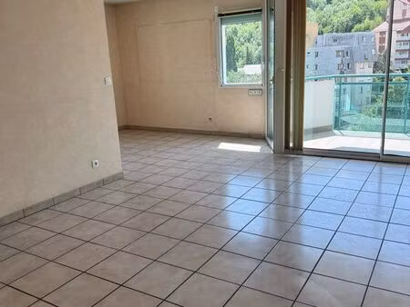 à vendre - t3 coeur de gap - 73 9 m² - 215 000