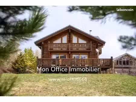 maison 7 pièces 240 m²