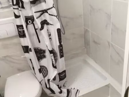 location meublée appartement 1 pièce 20 m² à bobigny (93000)  680 €