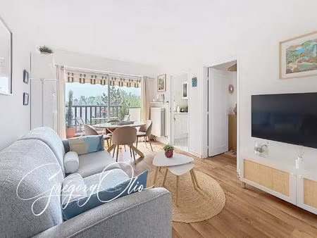 appartement 2 pièces à 300 mètres de la mer