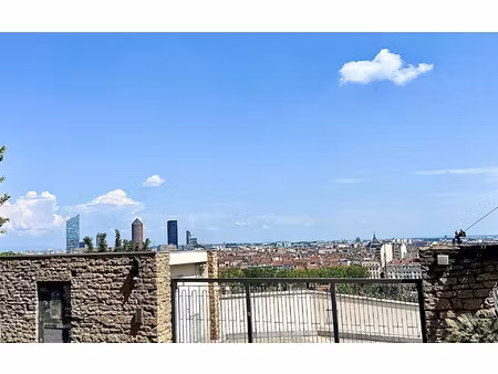location appartement  80.11 m² t-3 à lyon 5  1 390 €