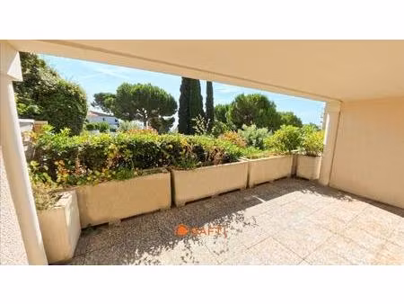quartier de l’archet • lumineux 2 pièces avec terrasse • 49 38 m2