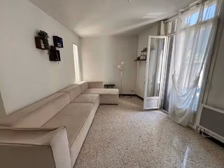 appartement avec un excellent potentiel sans travaux