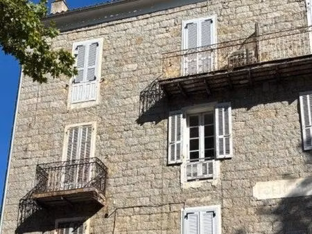 un appartement de caractère au coeur de sartene