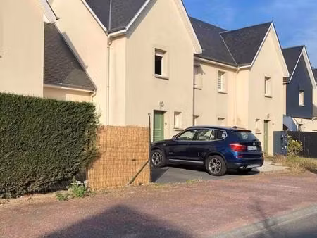 rare à cabourg - maison 3 chambres   jardin  3 parkings   1 garage.