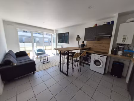 anglet -hausquette- appartement t2 terrasse   cellier et pa