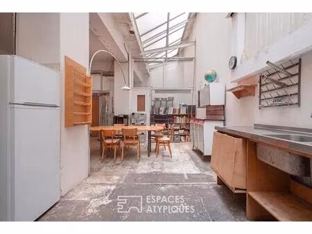 ancien atelier à réinventer au square trousseau
