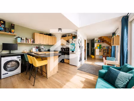 appartement duplex poissy 3 pièces 71 m2 avec terrasse et parking