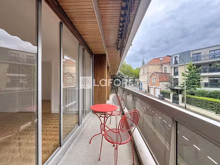location appartement 5 pièces 119.7 m² à le vésinet (78110)  2 900 €