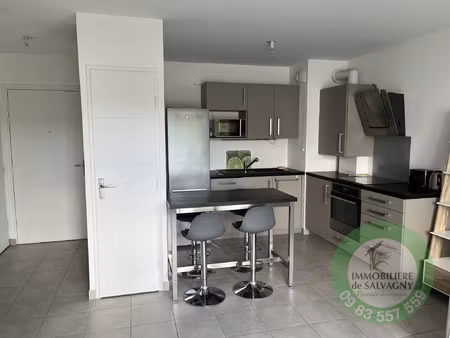 a louer t2 meublé avec garage et balcon à lentilly