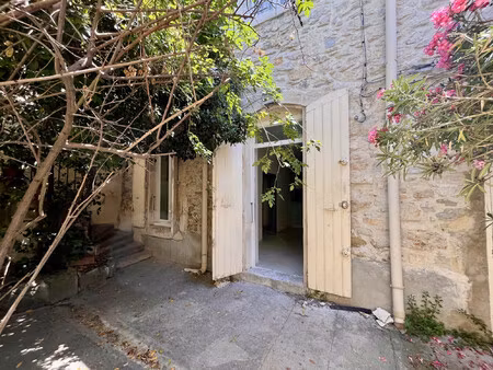 nimes centre - secteur gambetta - proche ecusson - 1 chambre - i