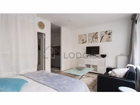 studio meublé avec ascenseur