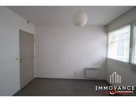 montpellier - arceaux // studio de 18m2 dans une résidence avec