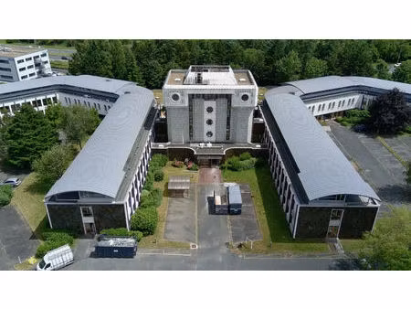 location local commercial  719.80m²  blois