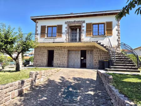 maison 7 pièces avec balcon et garage