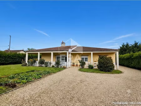 maison menesplet 6 pièce(s) 124 m2