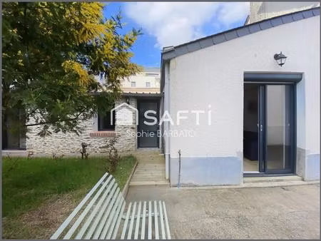 quartier perverie nantes - charmante maison en pierre rénovée avec goût.