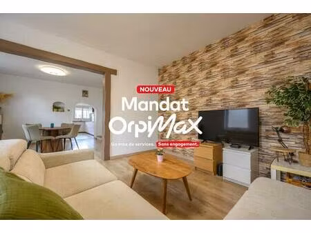 maison semi-individuelle rénovées  2 chambres avec jardin et garage (non attenant) à verme
