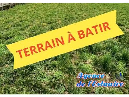 terrain - 1700m ²