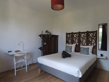 location meublée appartement 1 pièce 23 m² à sceaux (92330)  1 100 €