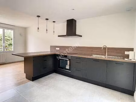 location maison à quimper (29000) : à louer / 117m² quimper